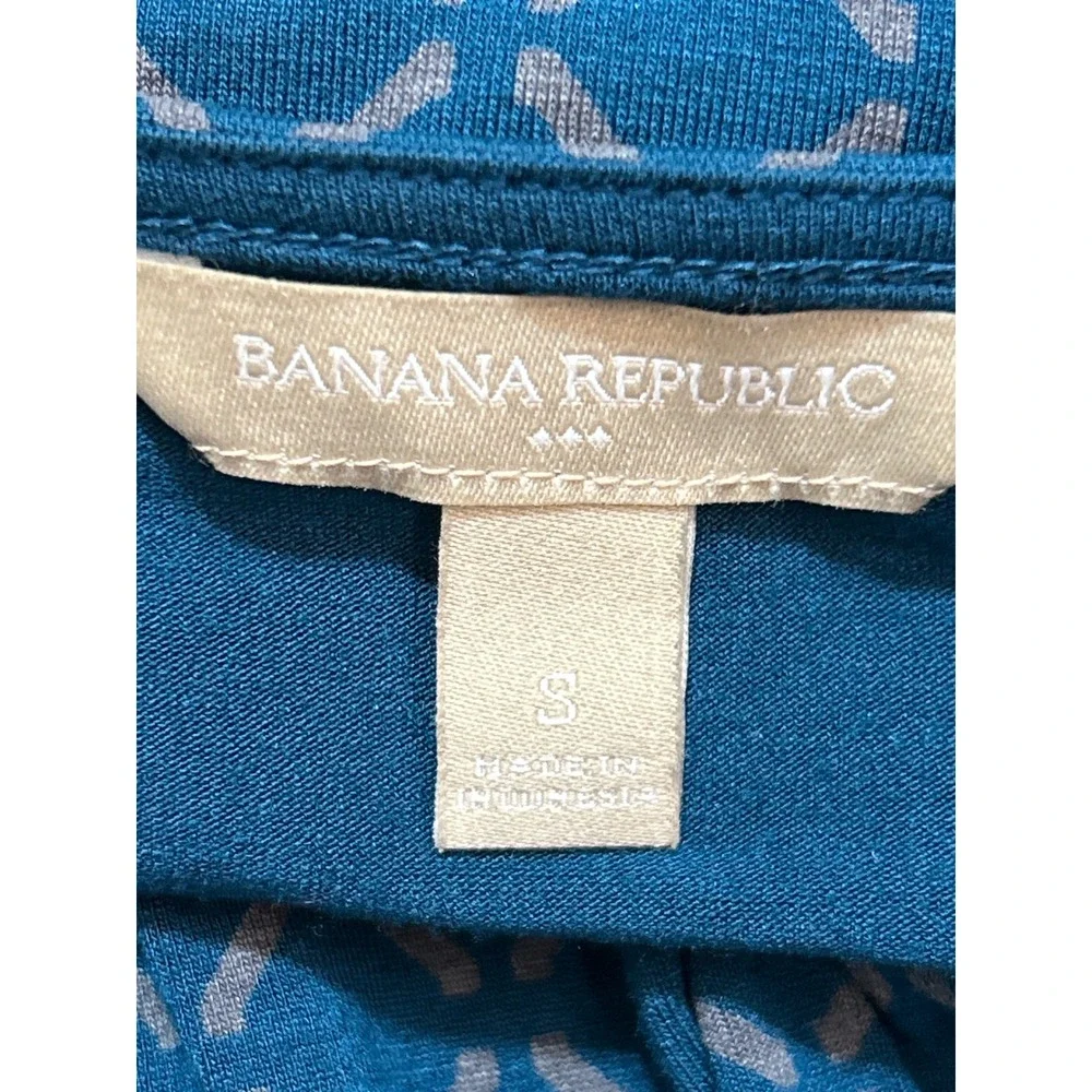 VTG Y2K Banana‎ Republic Teal Blue Geometric Print 3/4 Sleeve Ruched Top Size S